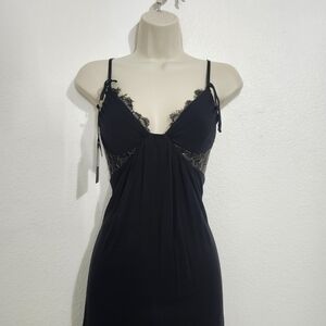 NEVER WORN Black French Lace Chemise Fishtail Train Evening Gown